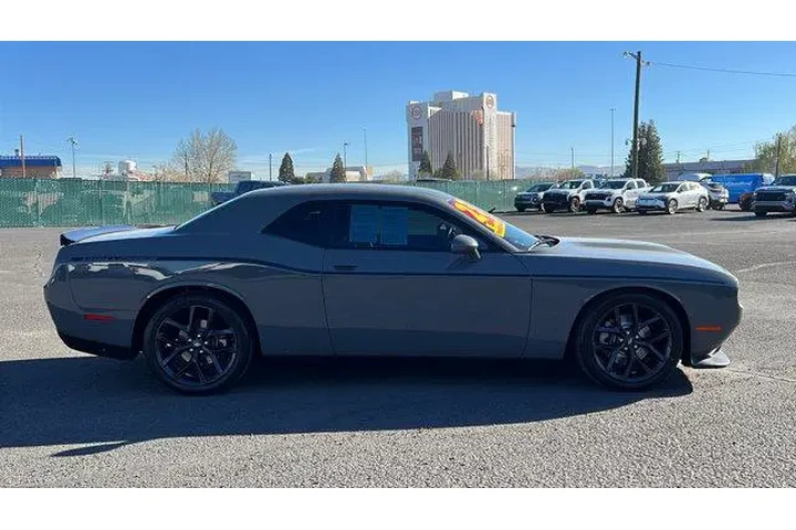 $38484 : Dodge Challenger 2023 GT 2dr image 4