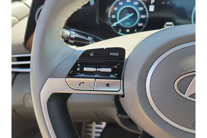 $23026 : Hyundai ELANTRA Hybrid 2025 image 5