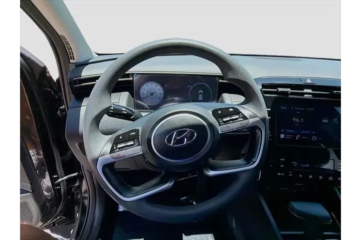 $22888 : Hyundai TUCSON 2024 SEL 4dr image 2