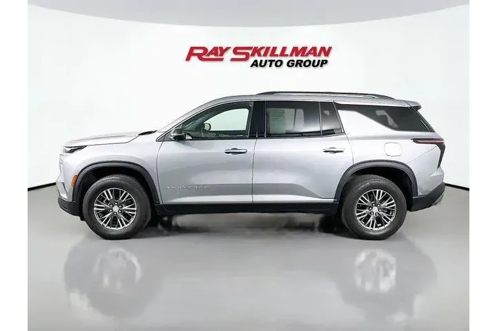 $37975 : Chevrolet Traverse 2024 LT 4 image 4
