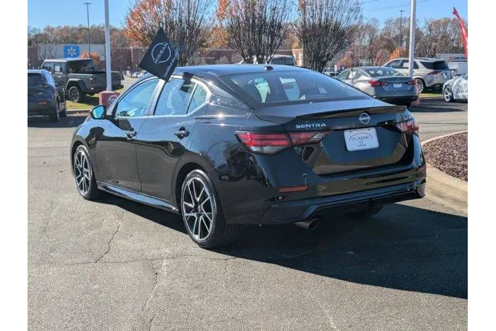 $22950 : Nissan Sentra 2024 SR 4dr Se image 8