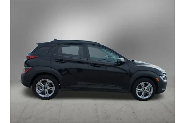 $18928 : Hyundai KONA 2023 AWD SEL 4d image 7