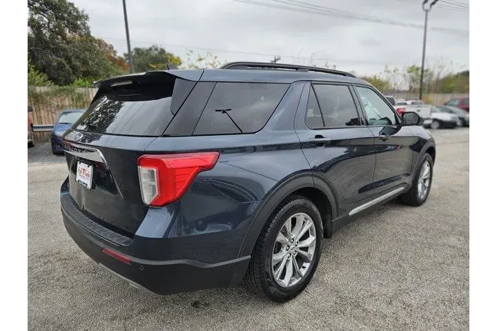 $24100 : Ford Explorer 2023 XLT 4dr S image 3