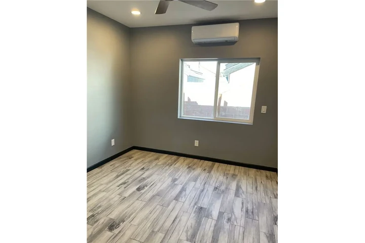 $1100 : Mission Viejo, CA el encanto image 4