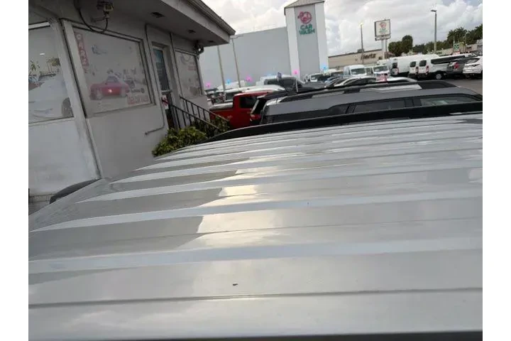 $26790 : Ford Explorer 2023 XLT 4dr S image 9