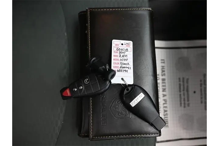 $16997 : Ram 1500 2015 4x4 Express 4d image 9