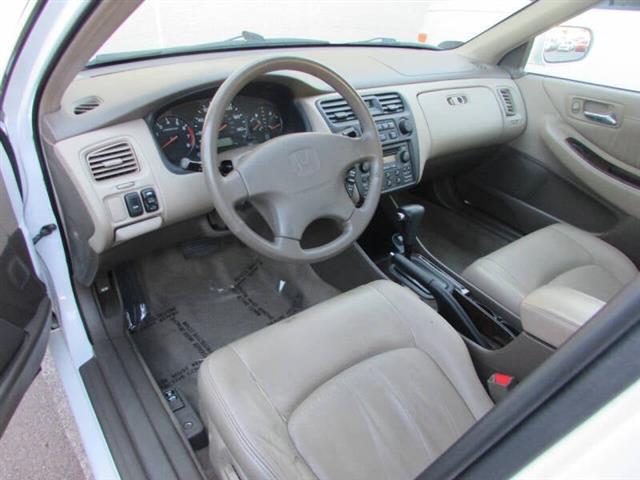 $7995 : 2000 Accord EX image 10