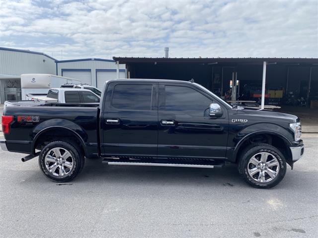 $33899 : Pre-Owned 2018 F-150 Lariat image 3