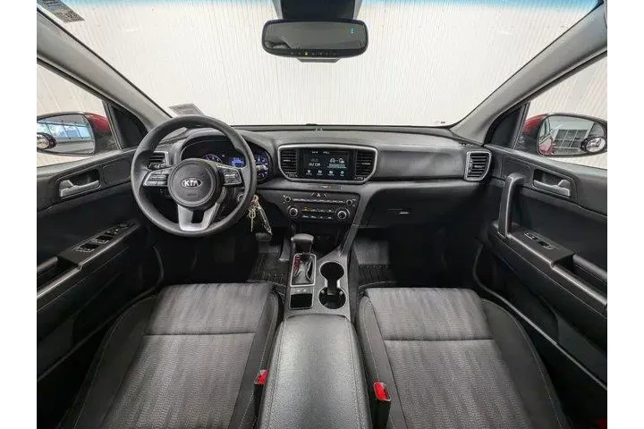 $12998 : Kia Sportage 2021 LX 4dr SUV image 2