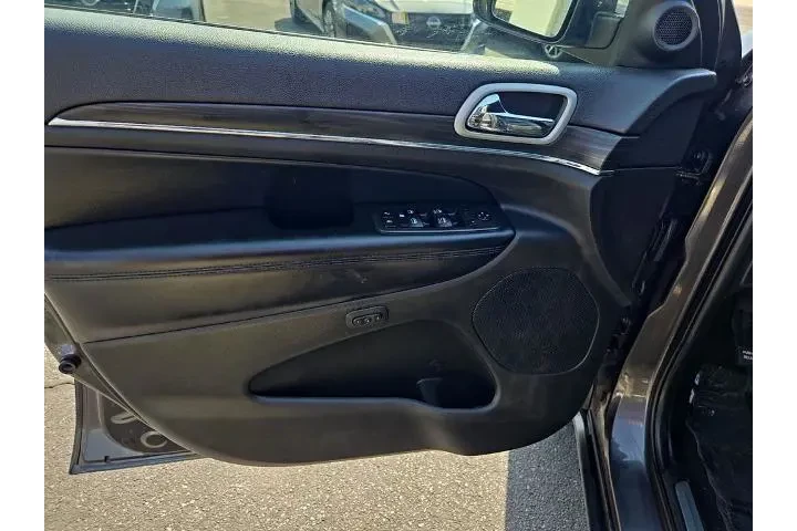 $18973 : Jeep Grand Cherokee 2021 4x4 image 9