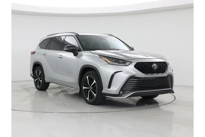 $31998 : Toyota Highlander 2021 XSE 4 image 1