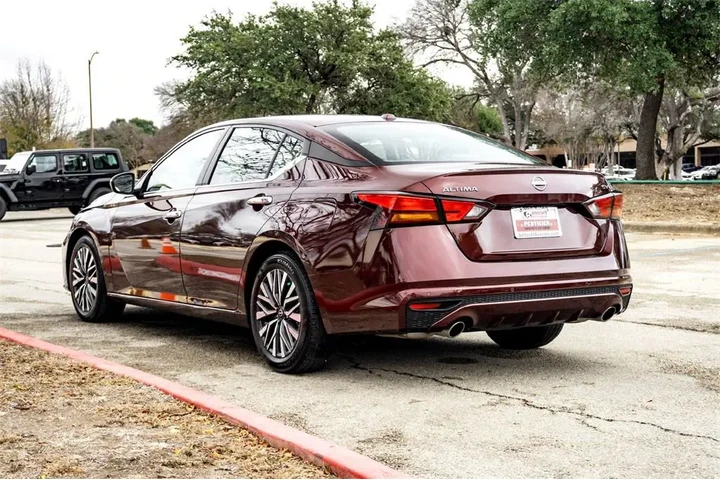 $22794 : Nissan Altima 2024 2.5 SV 4d image 7