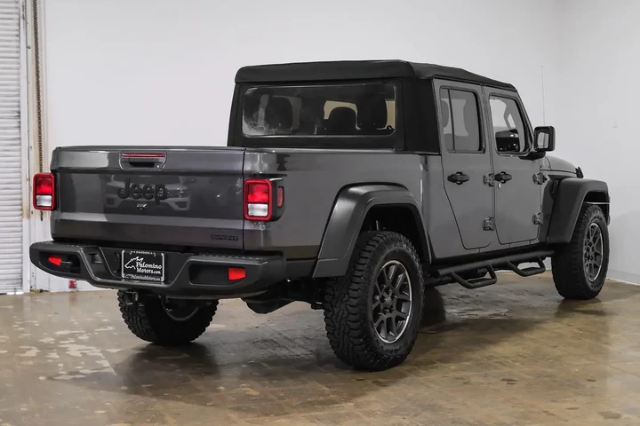 $21990 : 2020 Gladiator Sport S image 10