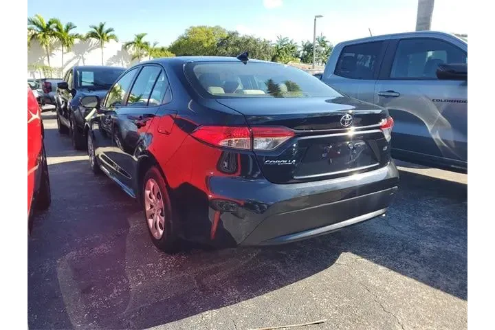 $15990 : Toyota Corolla 2022 LE 4dr S image 4