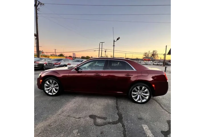 $14495 : 2019 300 Touring image 10