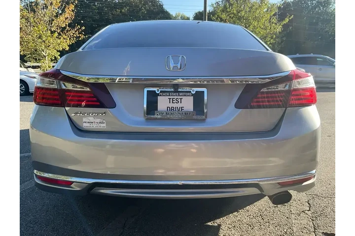 $11760 : Honda Accord 2017 LX 4dr Sed image 6