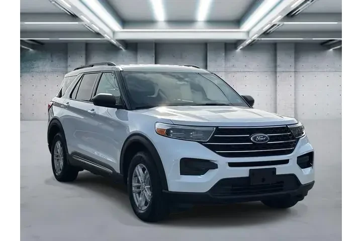 $22555 : Ford Explorer 2021 AWD XLT 4 image 2