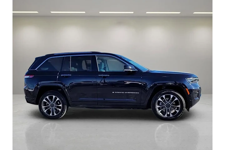 $27795 : Jeep Grand Cherokee 2022 4x4 image 9