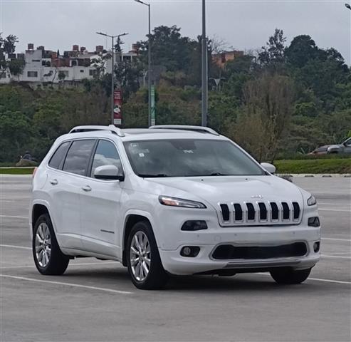 $319000 : Jeep Cherokee overland 2017 image 10