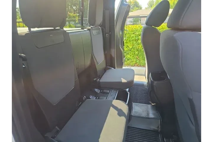 $34995 : Toyota Tacoma 2018 4x4 TRD O image 10