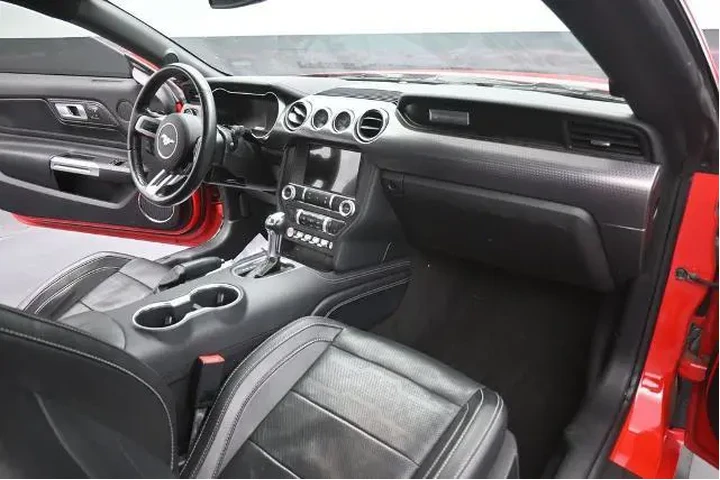 $22448 : Ford Mustang 2019 EcoBoost 2 image 10
