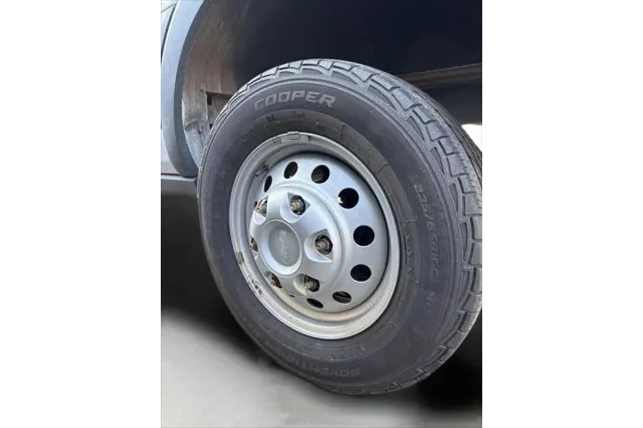 $34990 : Ford Transit 2023 AWD 250 3d image 9