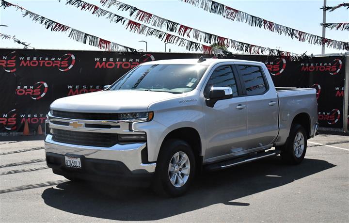 $33997 : Silverado 1500 LT image 3