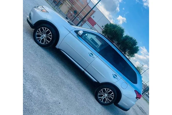 $6799 : 2016 Outlander SEL image 5