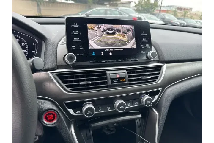 $18858 : Honda Accord 2018 LX 4dr Sed image 5