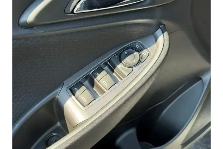 $18531 : Chevrolet Malibu 2023 LT 4dr image 9