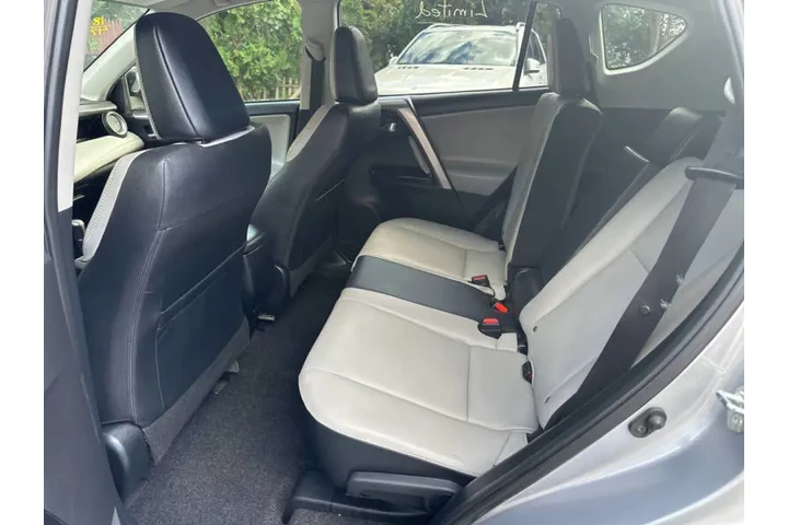 $18995 : 2018 RAV4 Platinum image 9