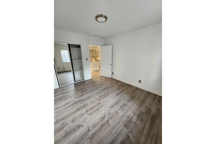 $3300 : Casa de Renta image 2