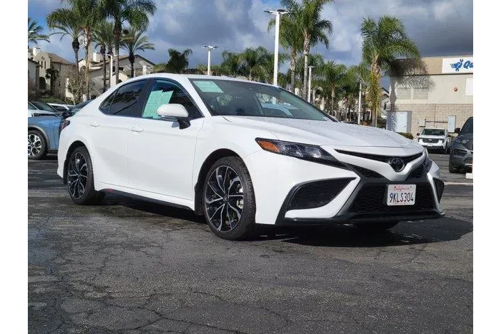$26500 : Toyota Camry 2024 SE 4dr Sed image 1