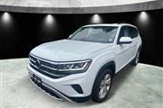 $26985 : Pre-Owned 2021 Atlas 3.6L V6 thumbnail