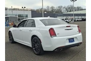 $29588 : Chrysler 300 2023 AWD Tourin thumbnail