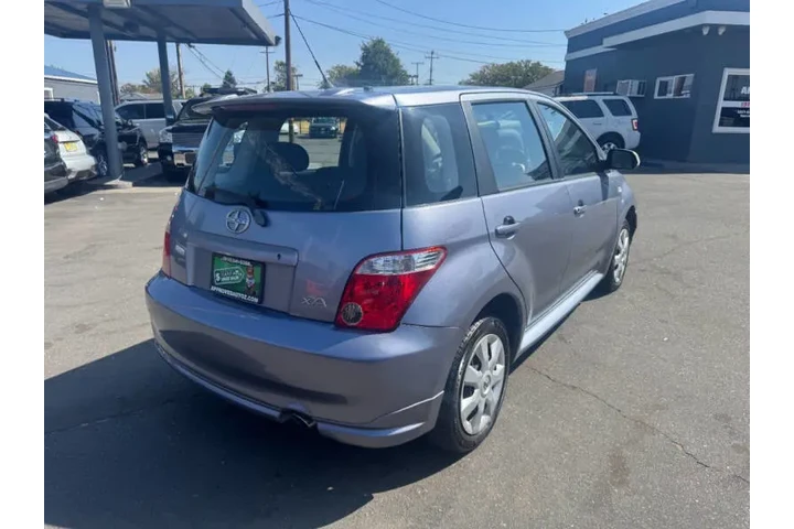 $7998 : 2006 xA image 8