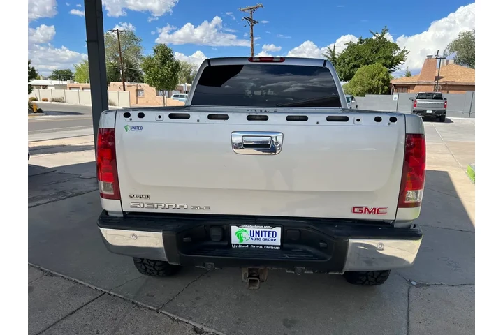 2010 GMC Sierra 1500 SLE Crew image 6
