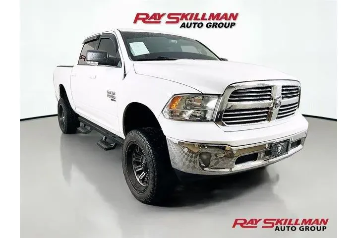 $25975 : Ram 1500 Classic 2019 4x4 Bi image 1