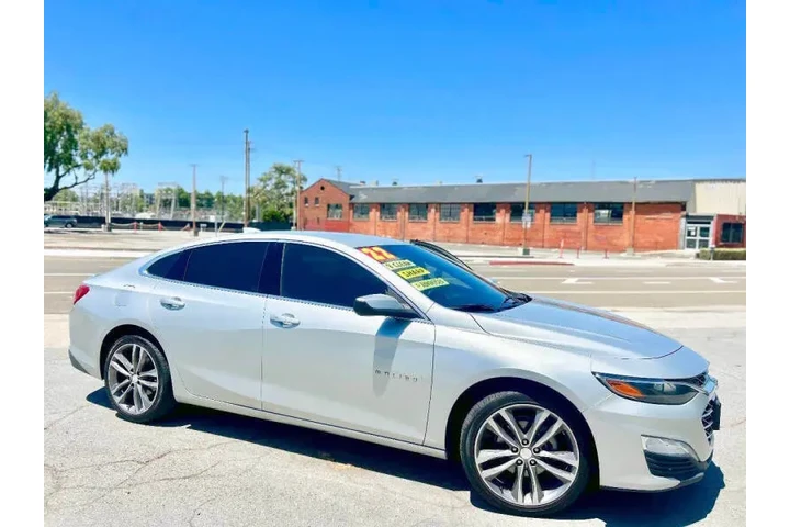 2022 Malibu LT image 5