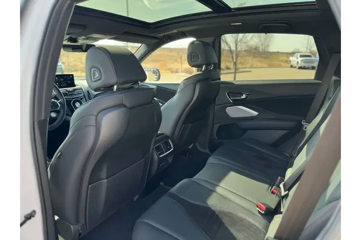 $38792 : Acura RDX 2024 SH-AWD 4dr SU image 9