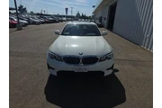 $25500 : BMW 3 Series 2020 330i 4dr S thumbnail