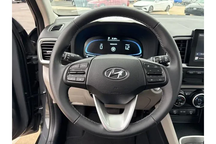 $22499 : Hyundai VENUE 2025 SEL 4dr C image 7