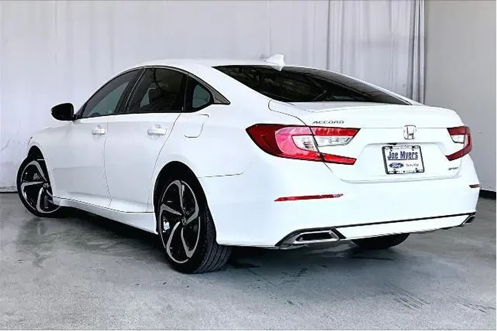 $20721 : Honda Accord 2018 Sport 4dr image 10