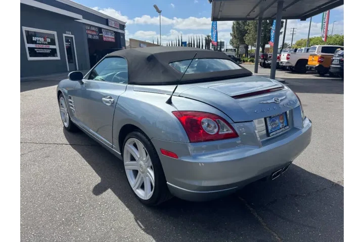 $6498 : 2005 Crossfire Limited image 8