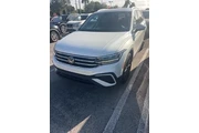 Volkswagen Tiguan 2023 SE 4d