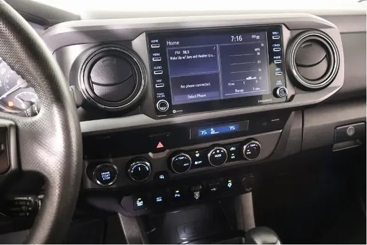 $36532 : Toyota Tacoma 2021 4x4 TRD O image 5