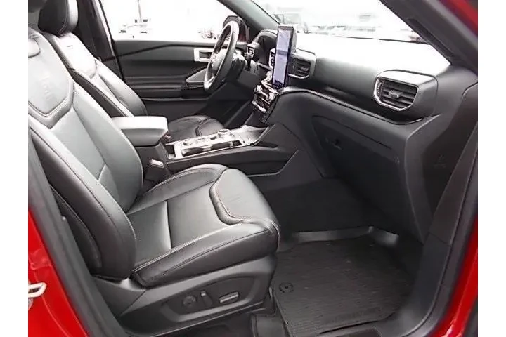 $39996 : Ford Explorer 2022 AWD ST 4d image 4