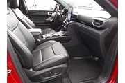 $39996 : Ford Explorer 2022 AWD ST 4d thumbnail