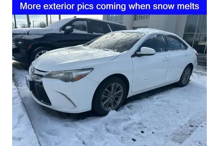 $10500 : Toyota Camry 2017 LE 4dr Sed image 2