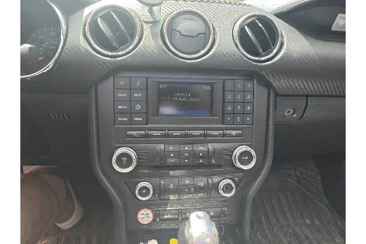 $10990 : Ford Mustang 2015 V6 2dr Con image 9